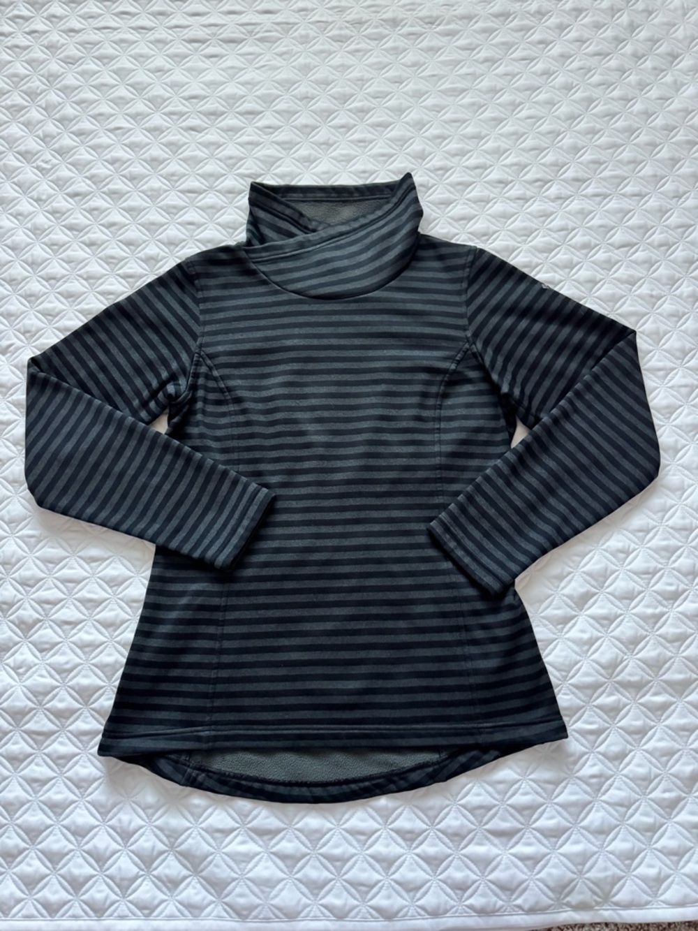 Columbia Mountain Run Black Gray Striped Crossover Funnel Neck Fleece Top Size S